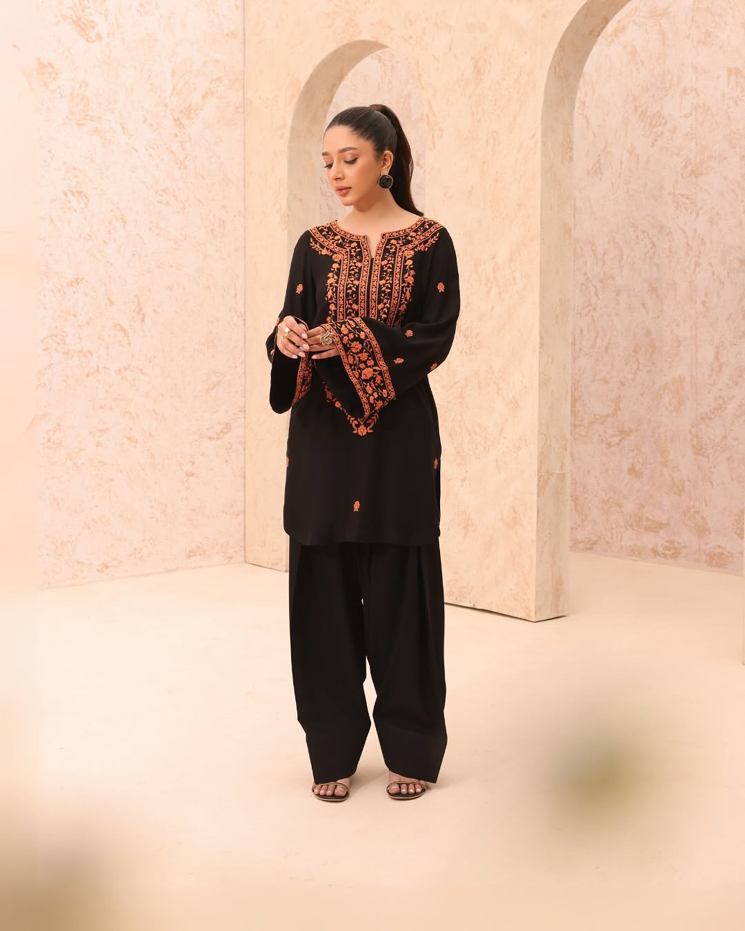 Sanober 2PC (Farshi Shalwar)  - PEZ04