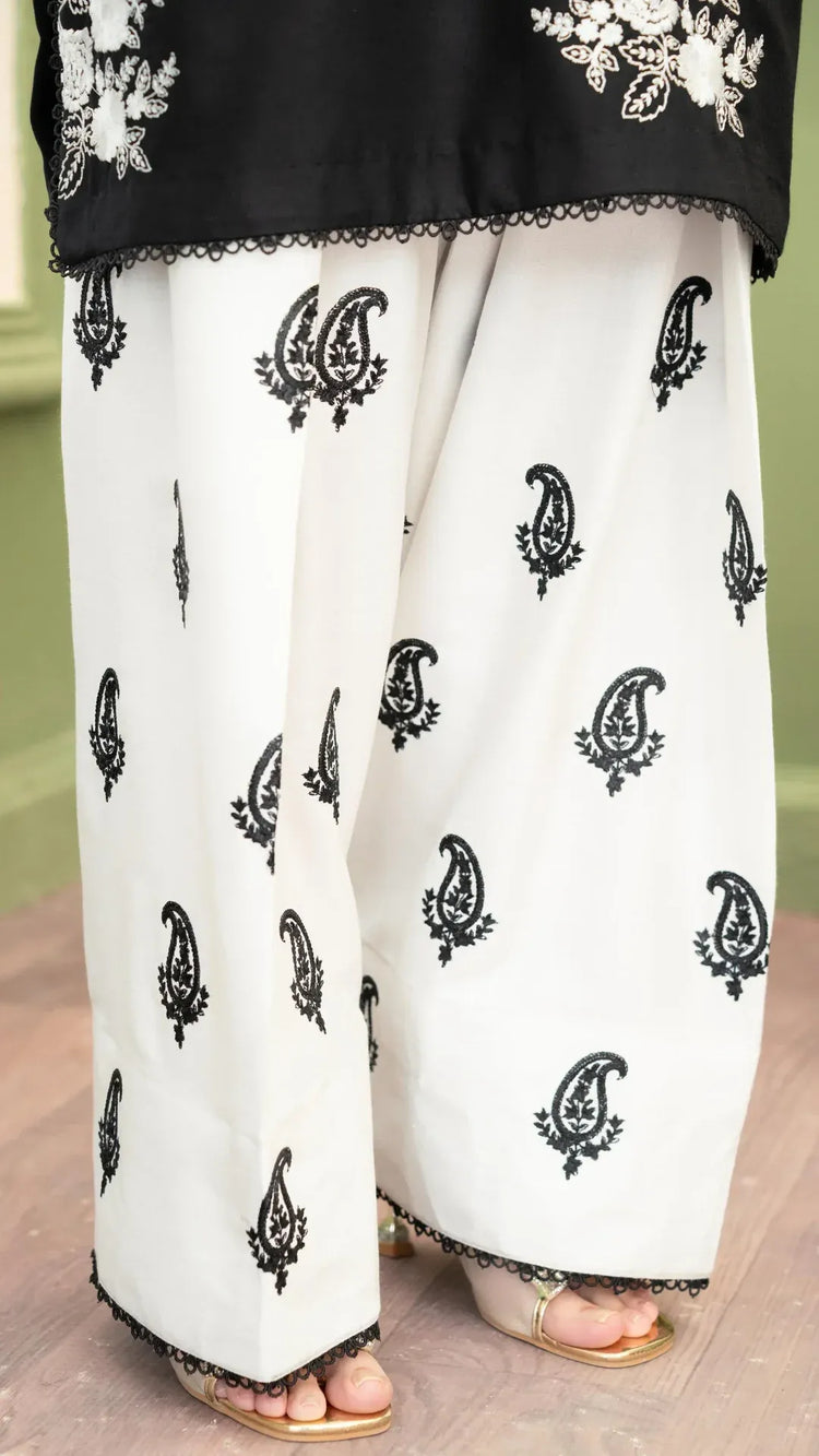 Black Row 3 Piece