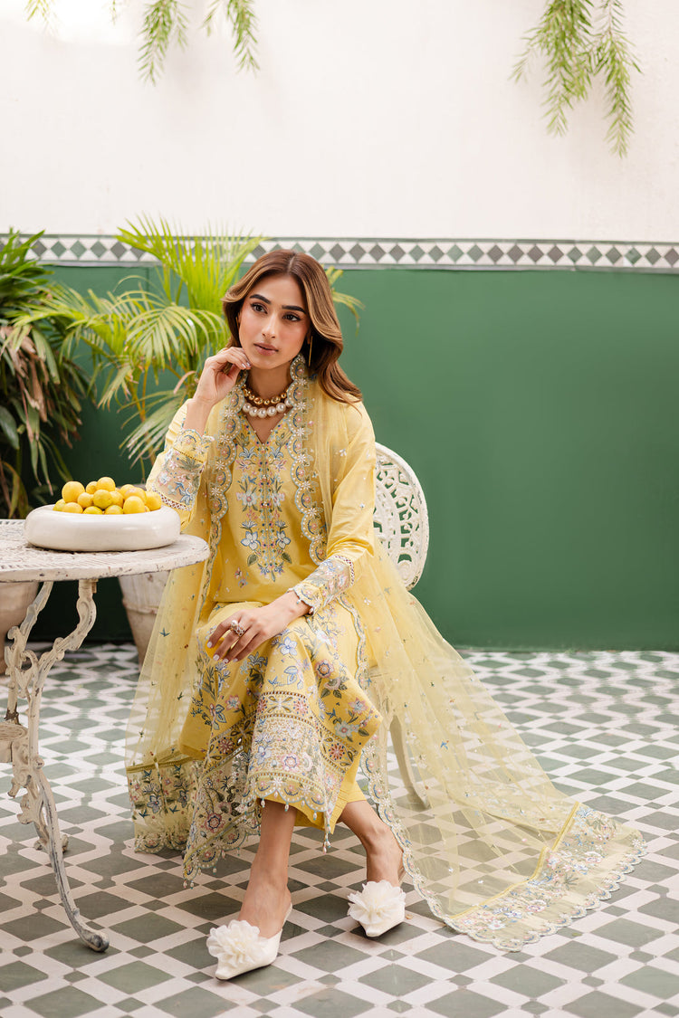 Yellow Blush 3 Piece