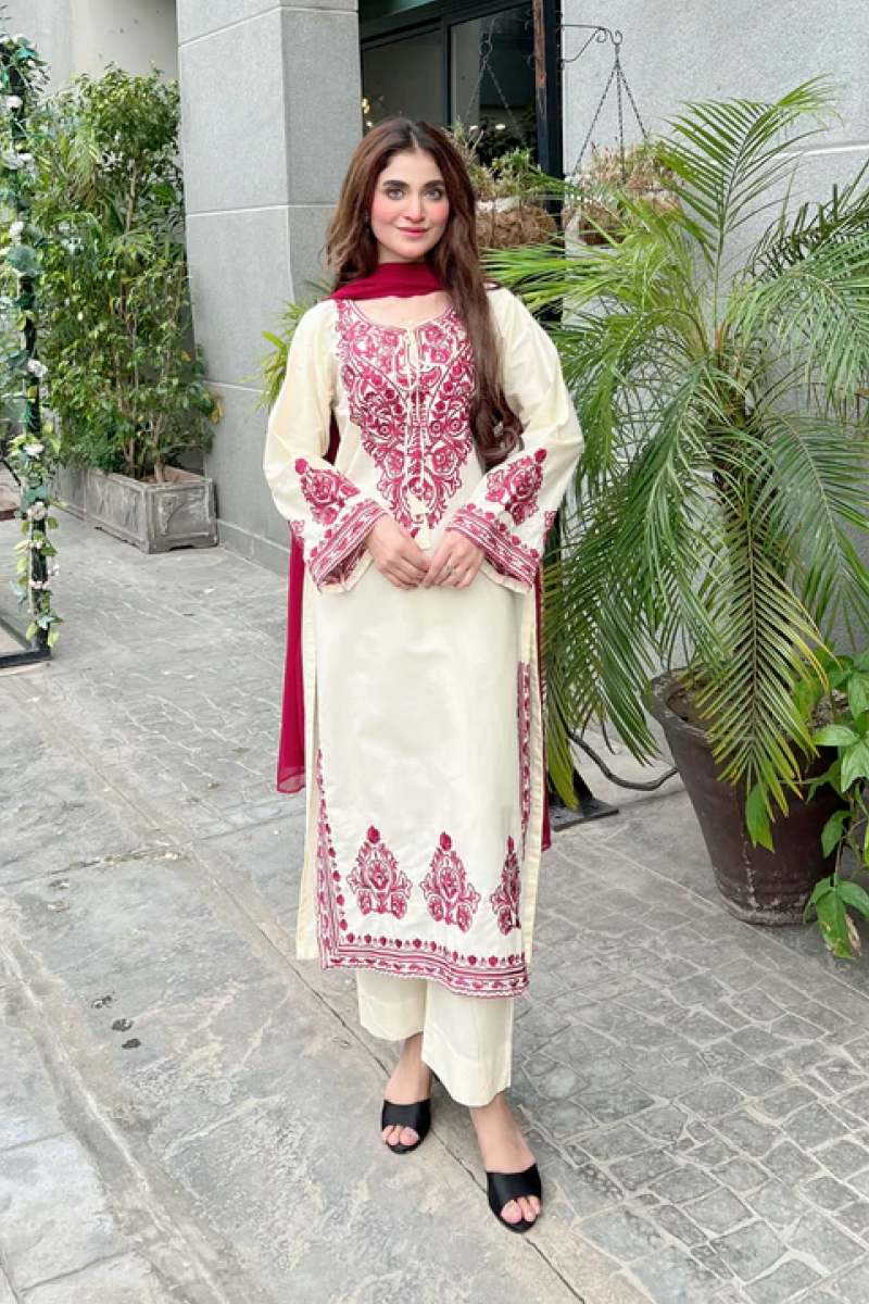 Noor Baano 3pcs - PEZ38