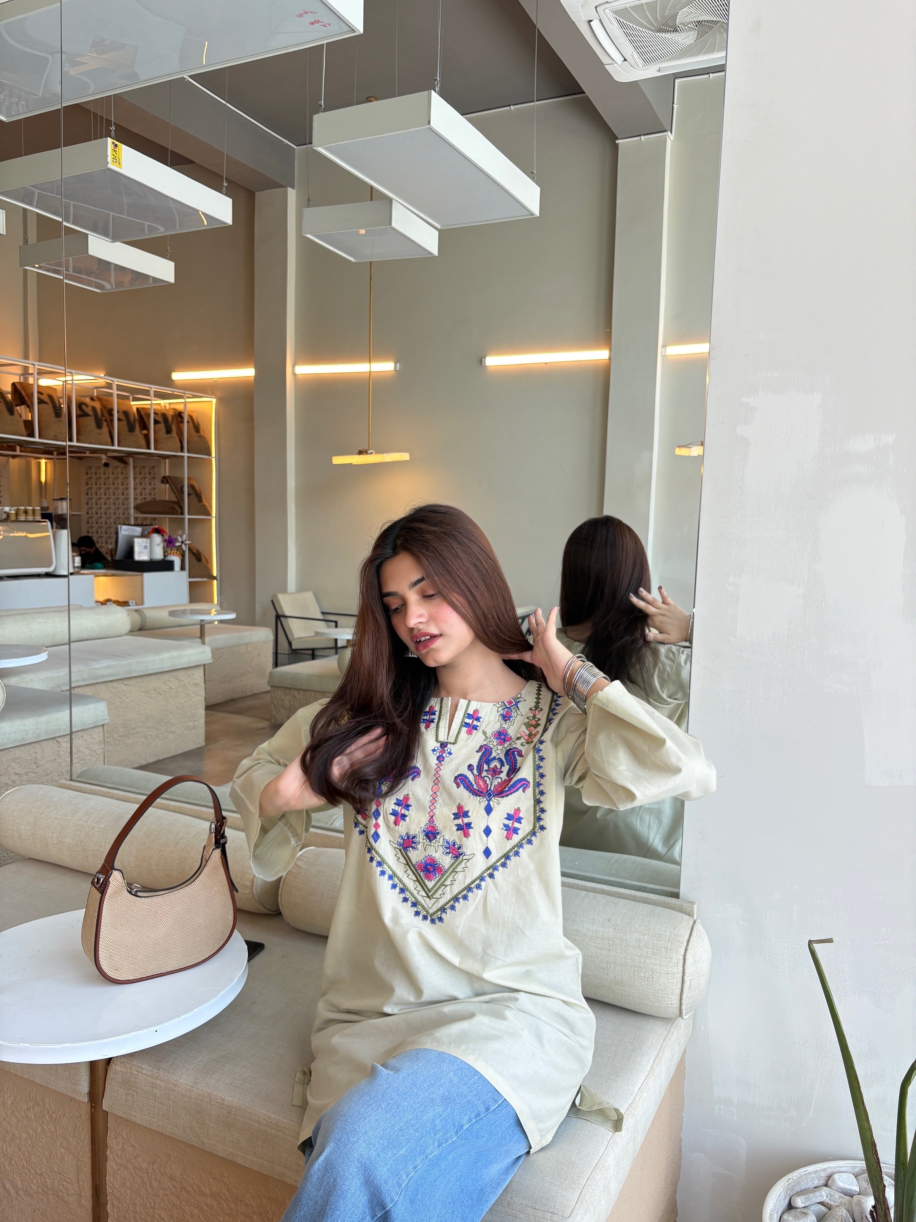 ivory kurti