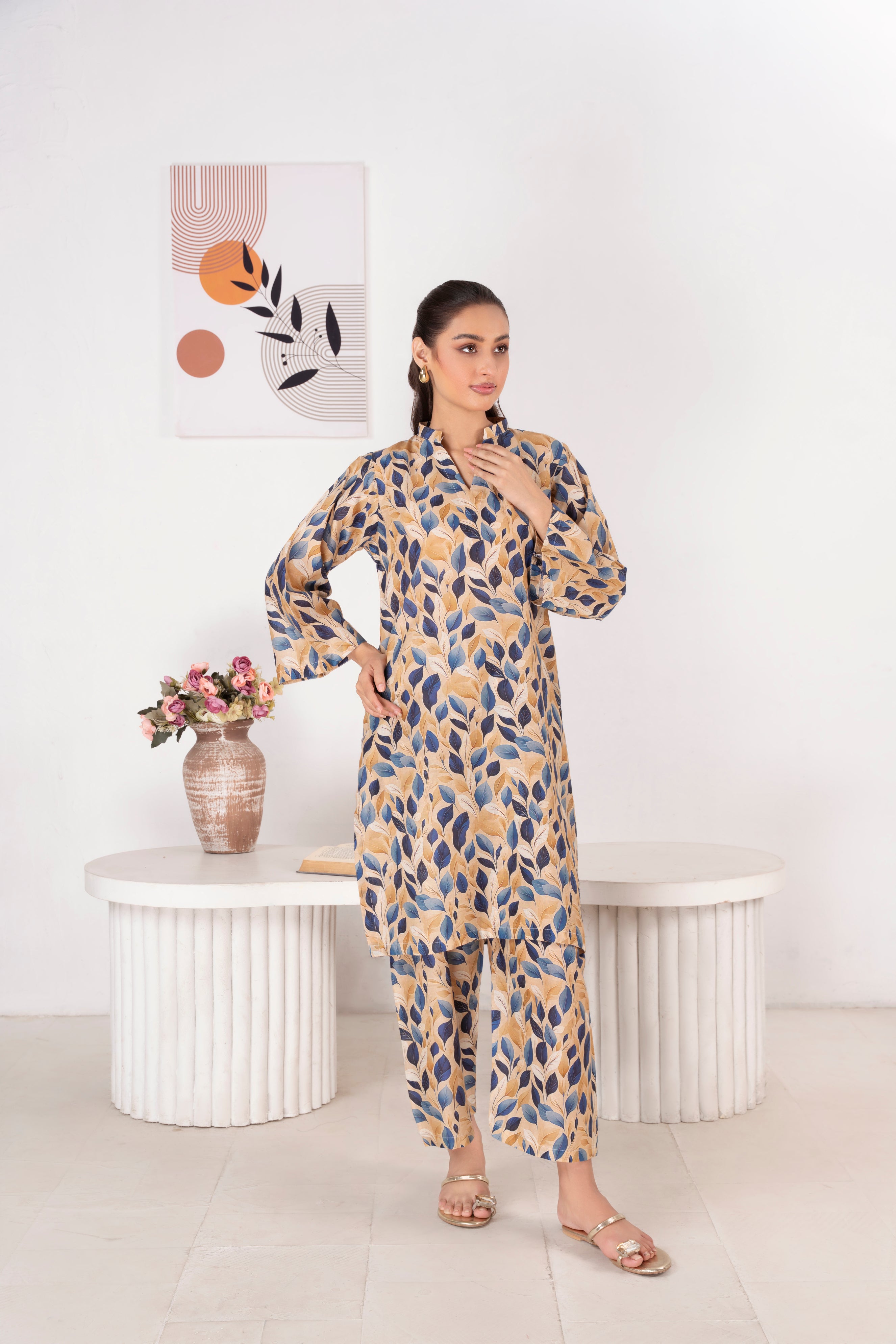 Unstitched Lawn 2Pc Printed (Purple)