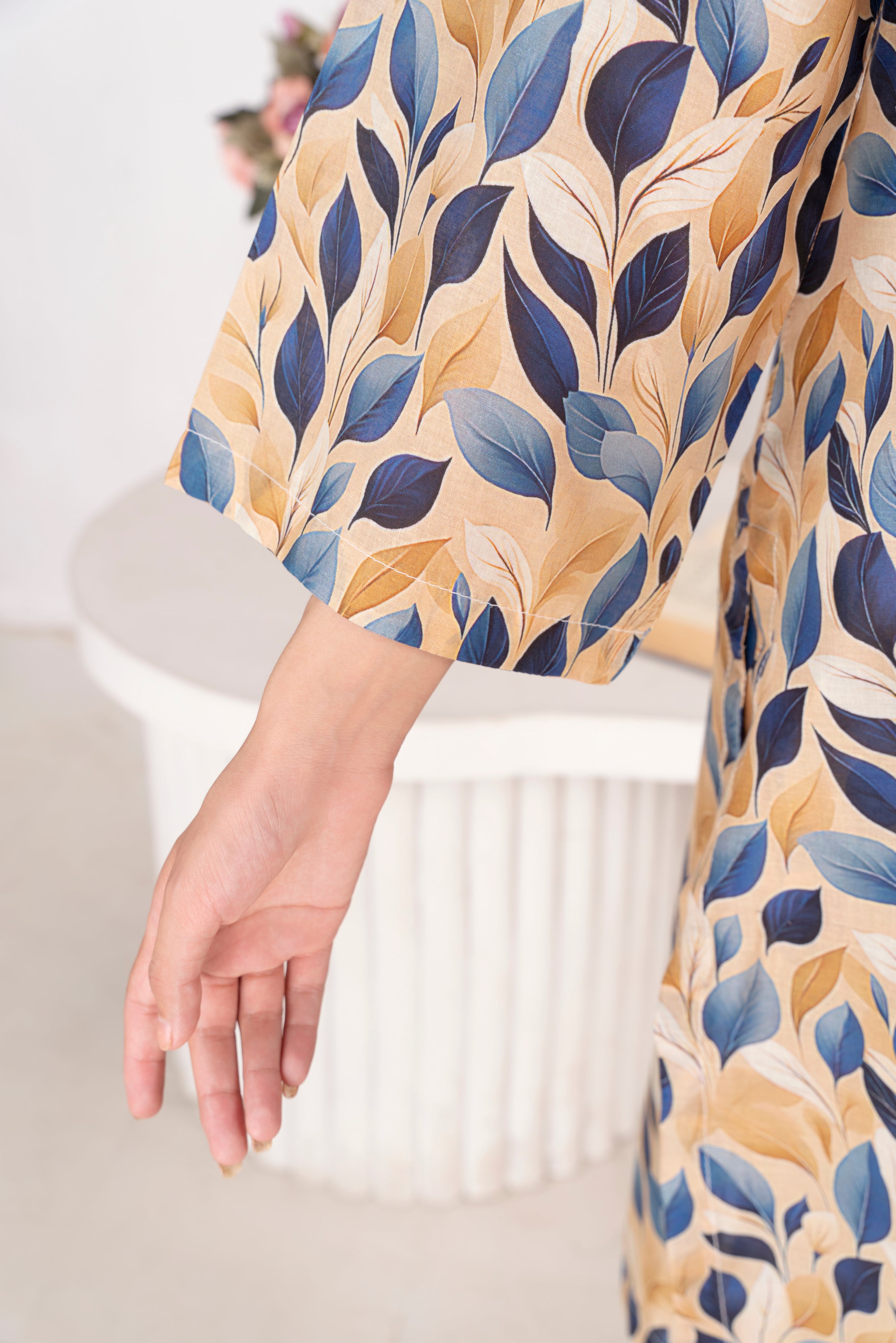 Unstitched Lawn 2Pc Printed (Purple)