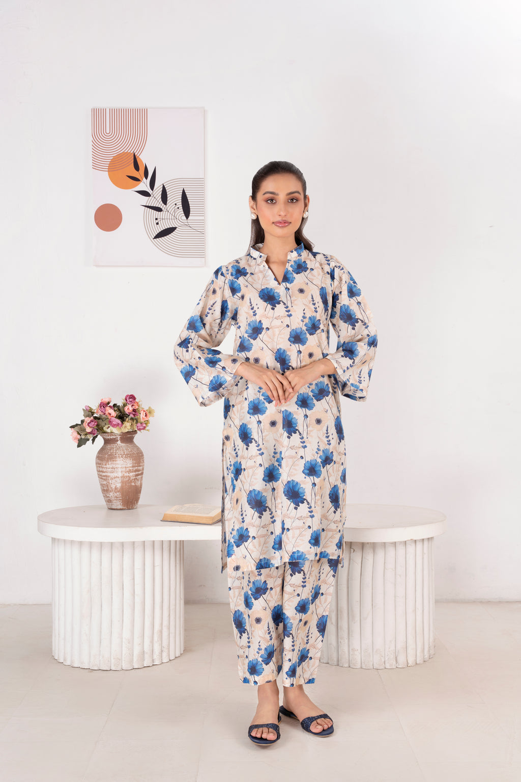 Unstitched Lawn 2Pc Printed (Blue)