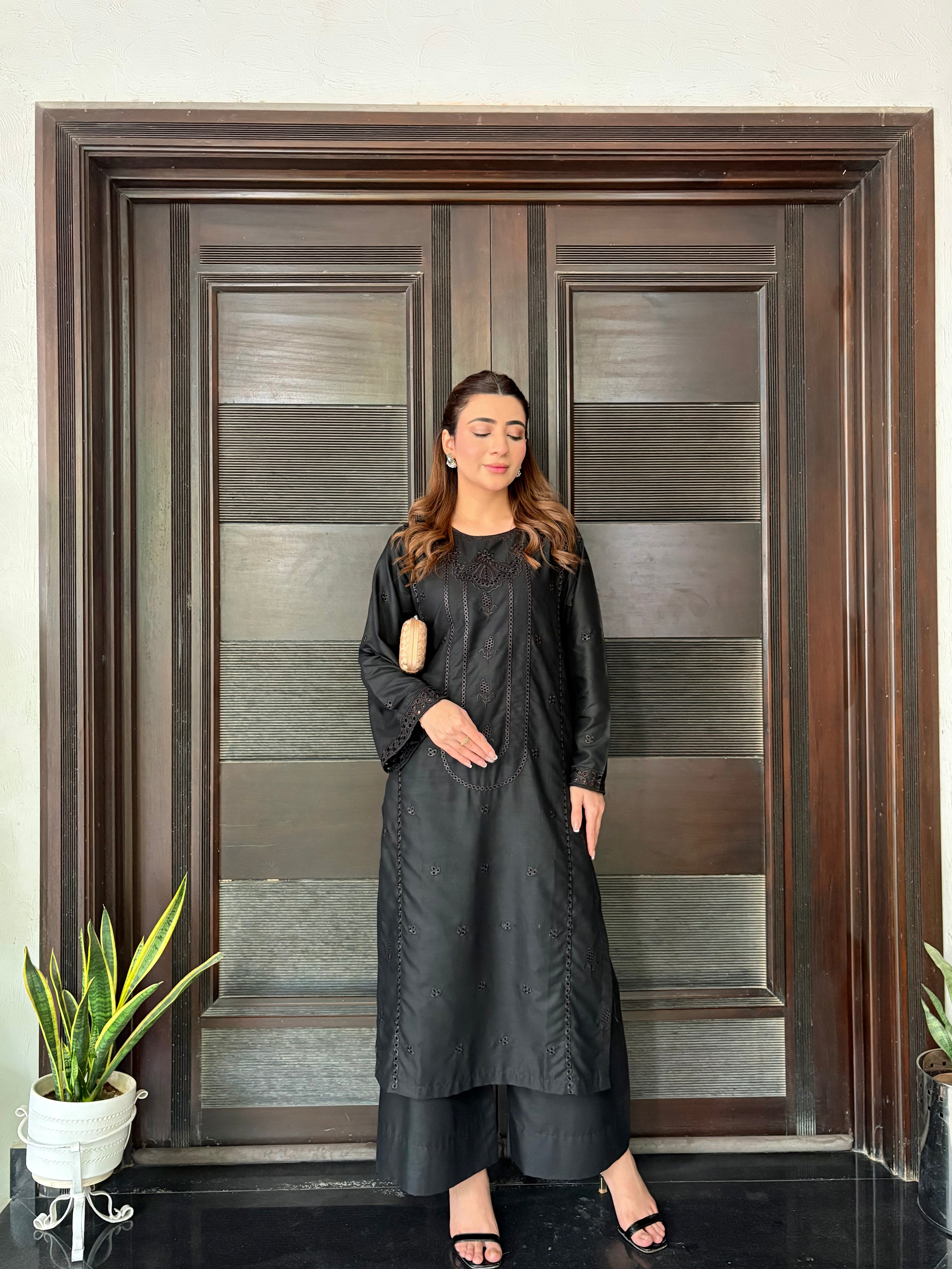 Kaashni Black 2pcs