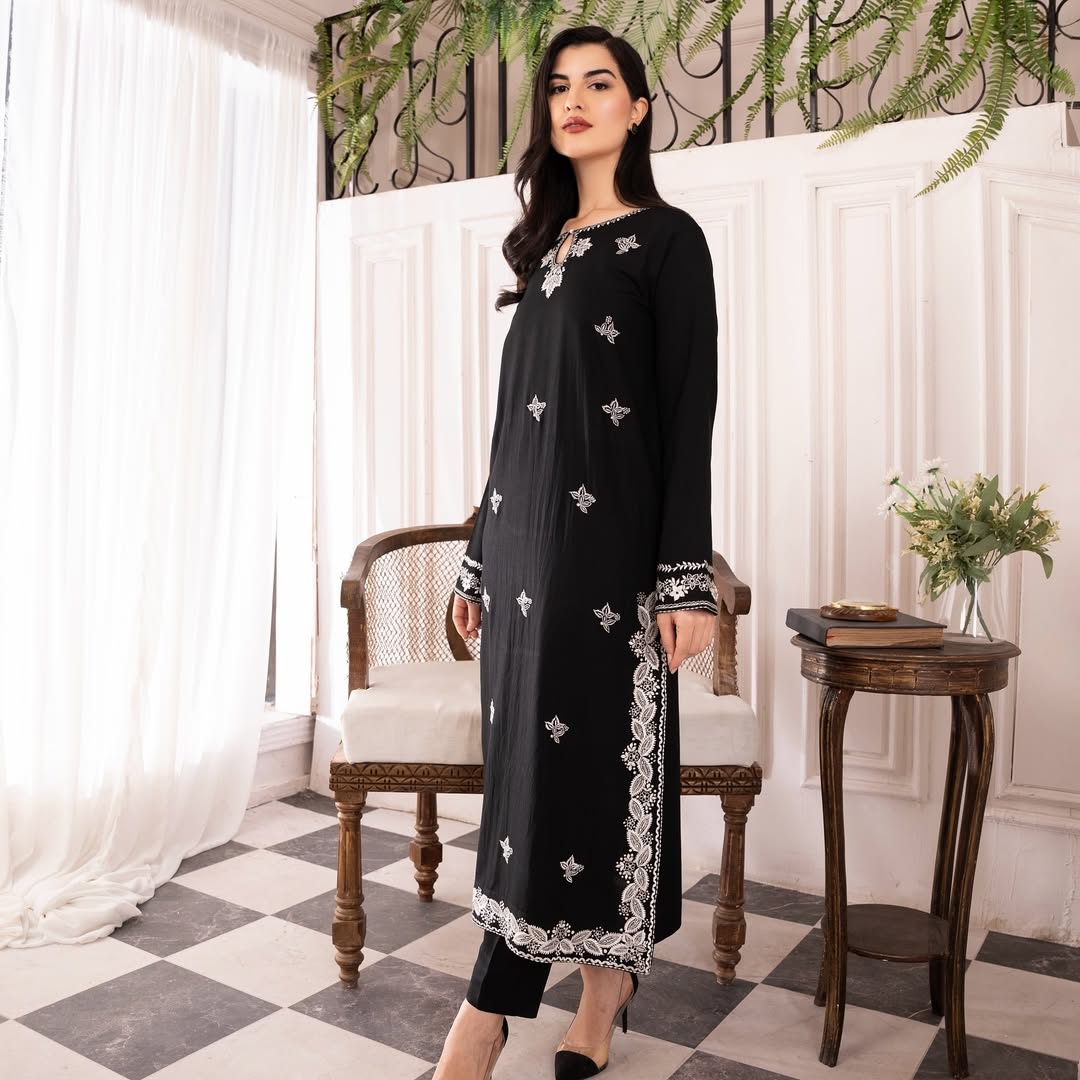 Nayra 3PC (Flat 31% Discount)  - PEZ30