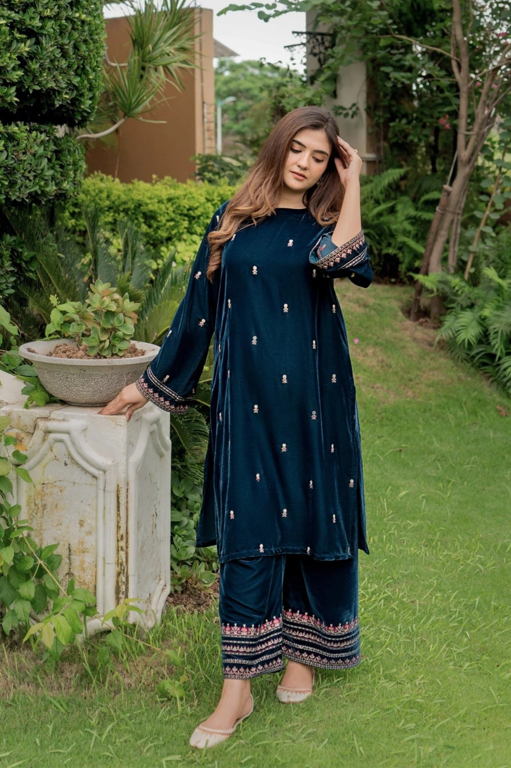 Izzah Velvet 2 Piece