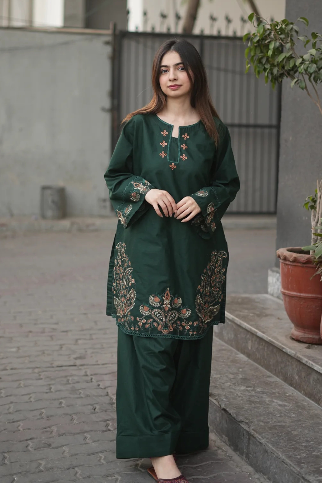 SAJAL 2 PIECE