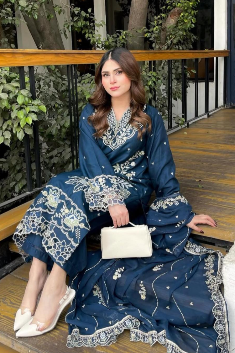 Rameen 3 Piece (On sale)