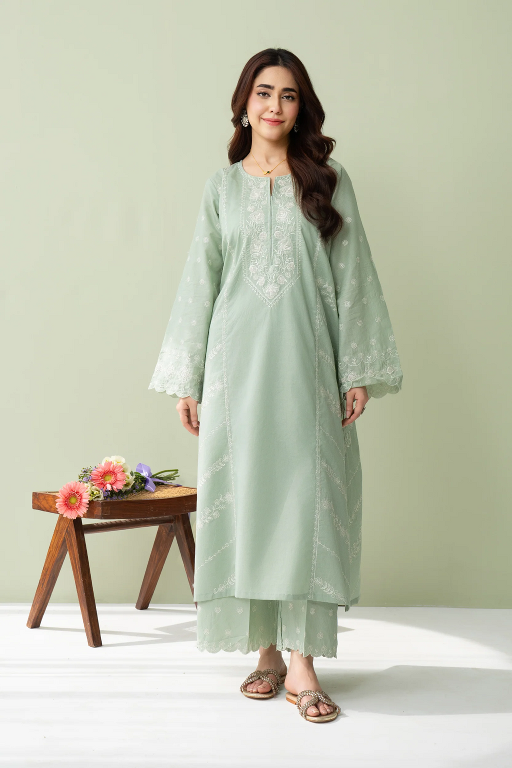 Adaa 2 Piece