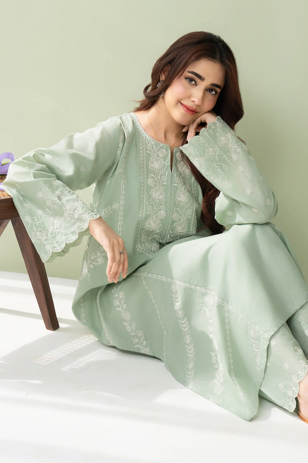 Adaa 2 Piece