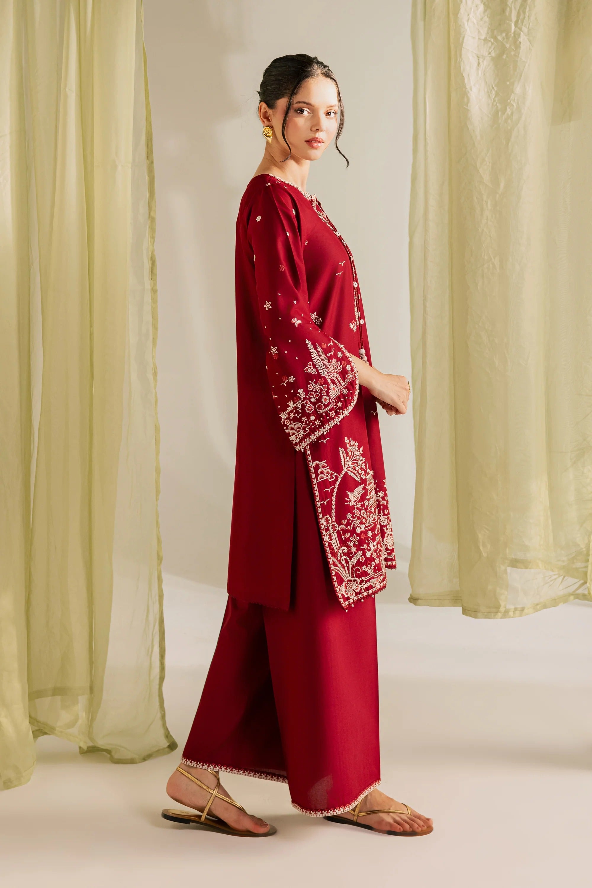 Red Sparrow 2 piece