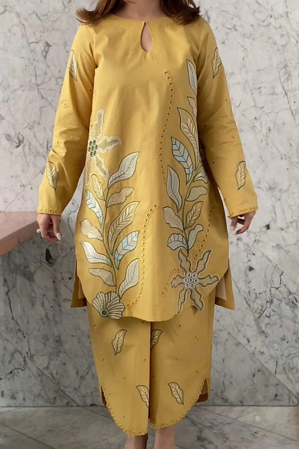 Hurya 2 Piece